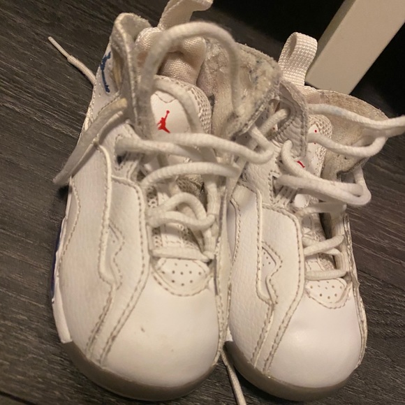 White Jordans size 5C - Picture 2 of 3